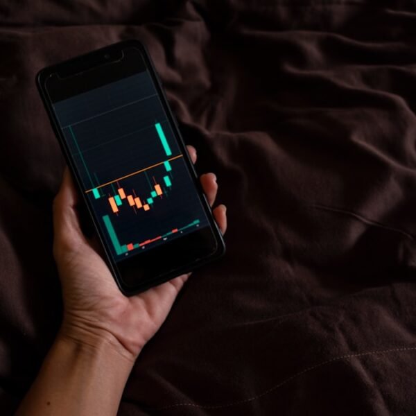 Maximize Your Money: The Top Currency Converter Tools Every Traveler Needs to Know