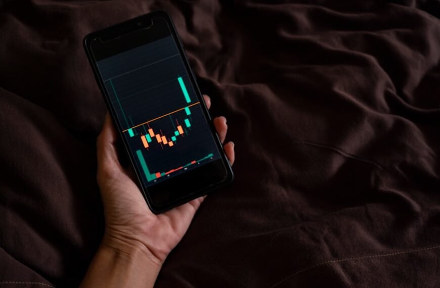 Maximize Your Money: The Top Currency Converter Tools Every Traveler Needs to Know